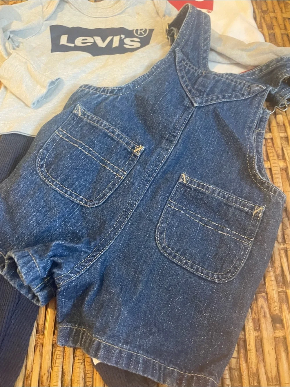 Levi's Kids Denim Overalls (Arizona) with Levi's Logo Tops Blue and White Snoopy